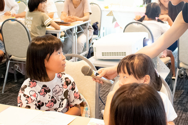 つな髪ボランティアイベント　学習タイムの様子～つな髪クイズ～